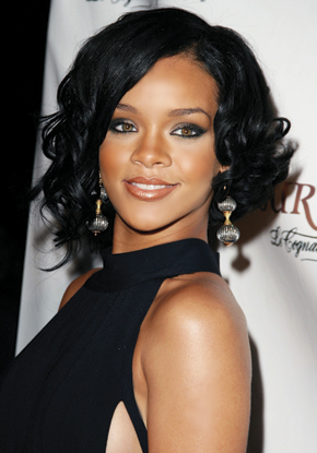 rihanna no makeup. Rihanna - Makeup Style