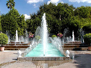 Cypress Gardens fountain