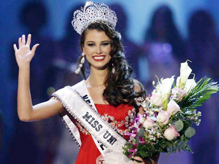 Miss Universe 2009 - Stefania Fernandez