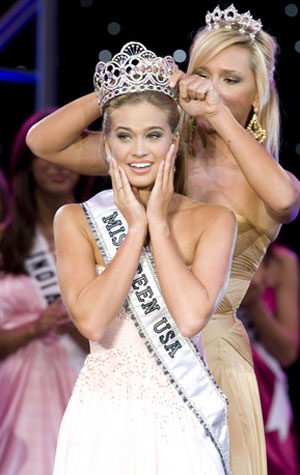 Stomi Bree Henley crowned Miss Teen USA