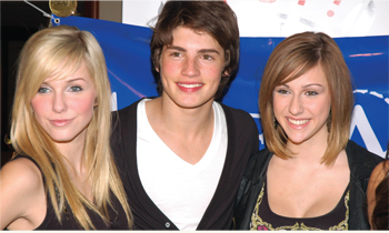 Savvy & Mandy (Radio Disney Artists) strike a pose with Gregg Sulkin