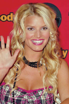 Jessica Simpson = Layered Curls