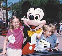 Madylin, her brothers and Mickey