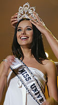 Oxana Fedorova crowning photo