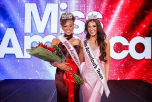 miss america,miss america's teen, regan hutsell, elle anderson, pageant news, pageantry magazine, beauty pageants,MAO pageant
